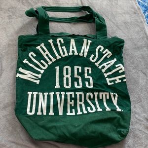 PINK Michigan State University tote with zipper top.